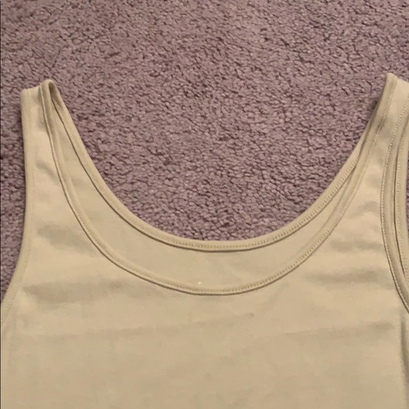 ⛱ A New Day Tank Top Size S ⛱ - Picture 4 of 6